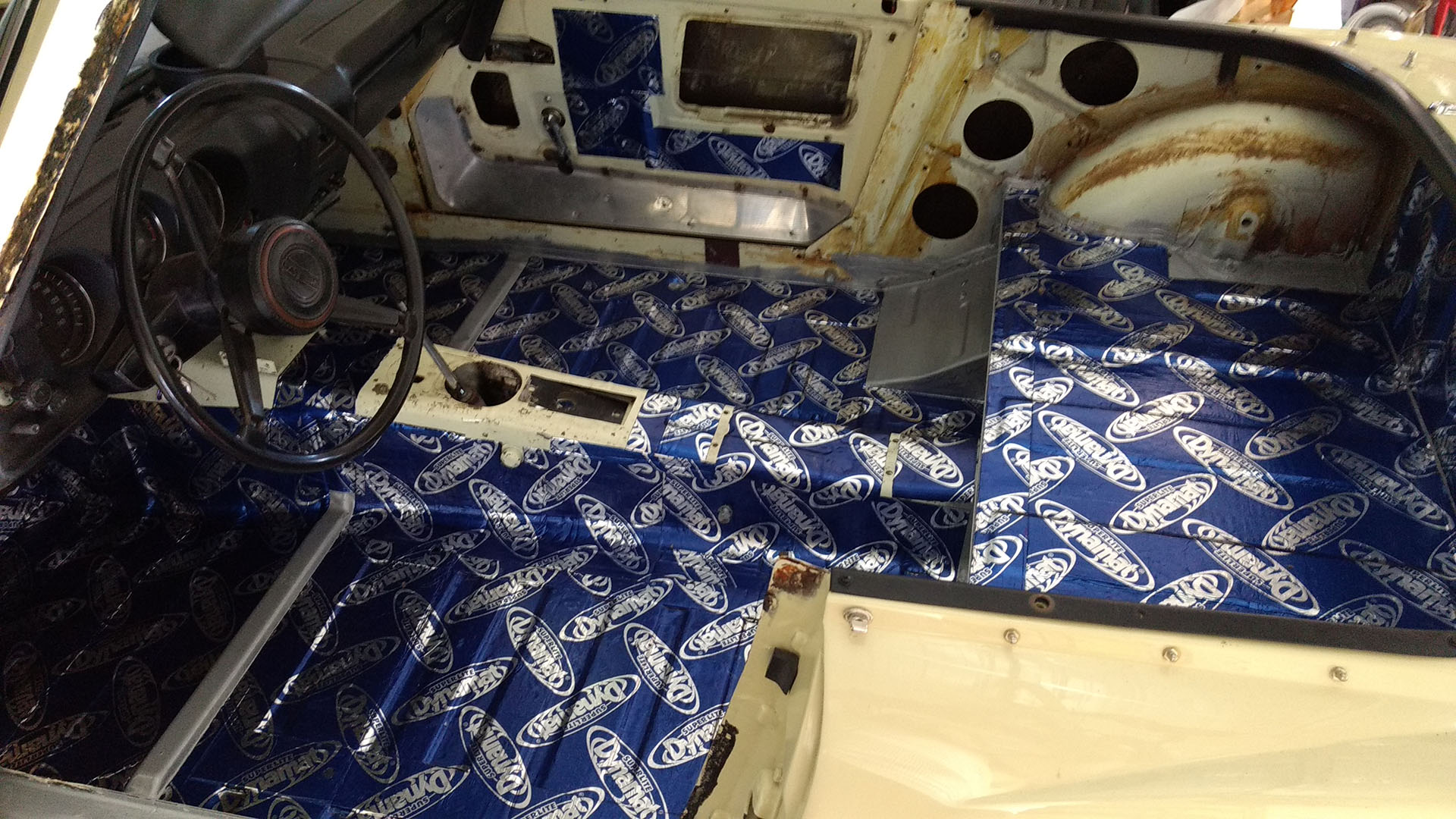 1970 Datsun Roadster Interior – Simtec Motorsports